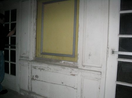 Colonial Theatre - Old 1 Sheet Frame (newer photo)